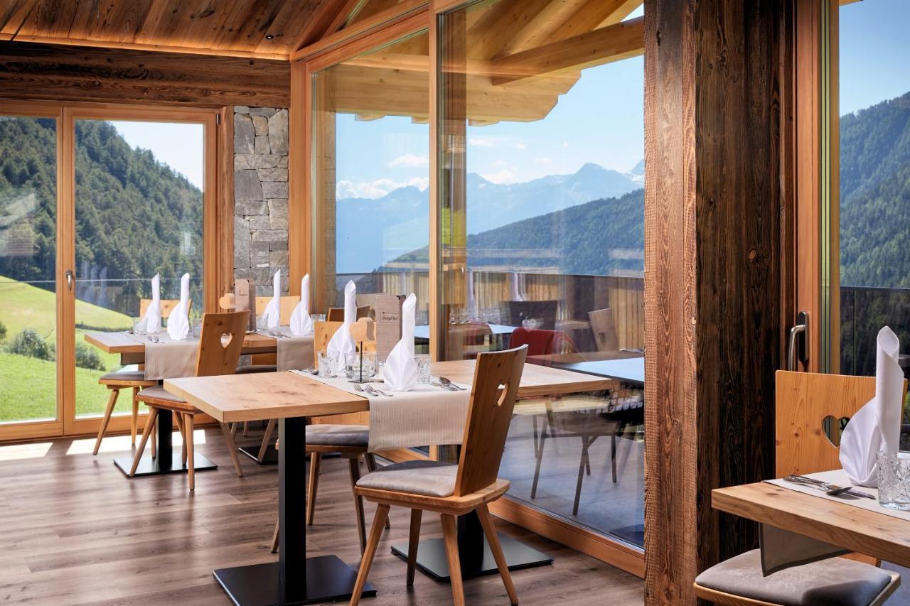 Hotel Anigglhof Malles Venosta Esterno foto