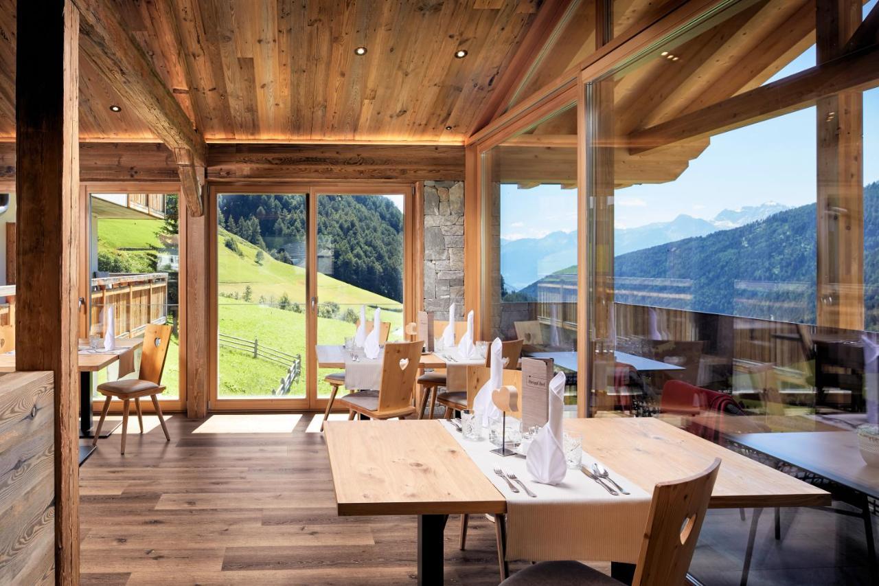 Hotel Anigglhof Malles Venosta Esterno foto