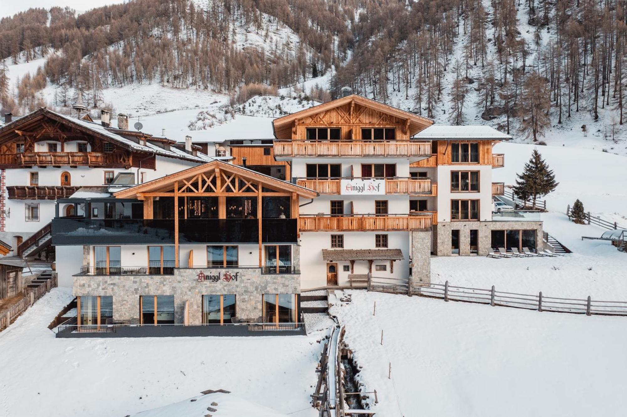 Hotel Anigglhof Malles Venosta Esterno foto